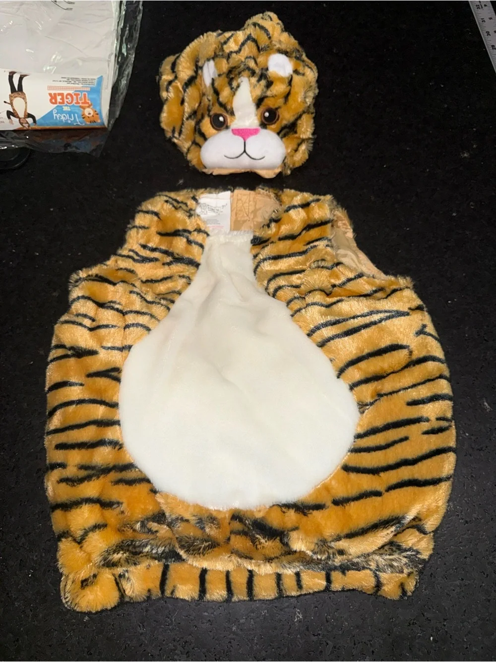 NEW FORUM NOVELTIES INFANT Tiger Bubble Tunic  Costume W/Tail & Hood 18-23 LBS